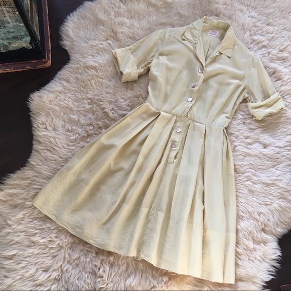 SOLD ON ETSY 💔 vintage 50s yellow silk dress - Picture 2 of 8